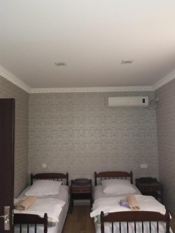 Hotel Elegance room 6